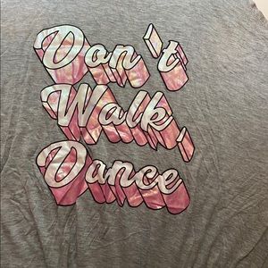 Sleeveless graphic top